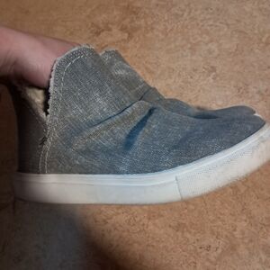 Very G Gray Slip-On Sneakers